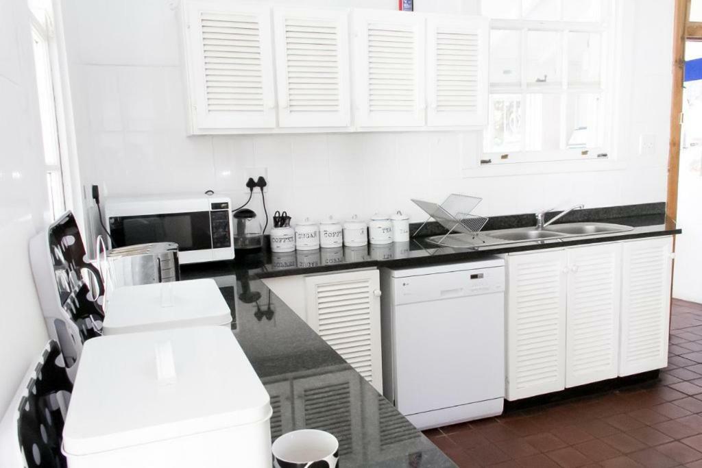Coweys Corner Bed and Breakfast Durban Buitenkant foto